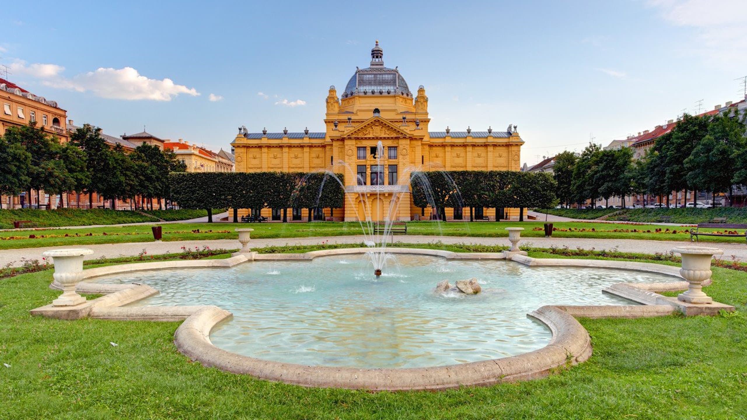 Cheap flights from Spain to Croatia from £63