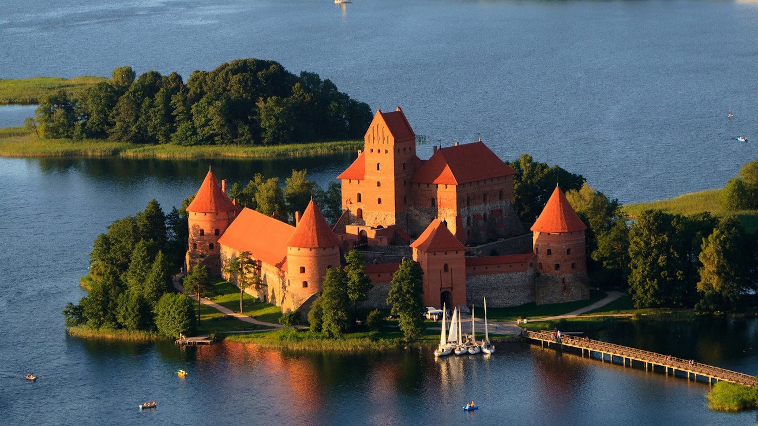 Cheap flights from Norway to Lithuania from £90