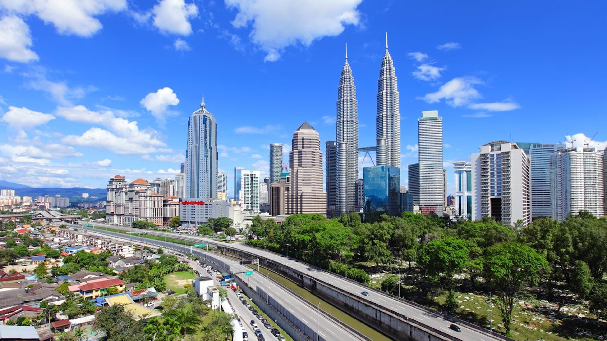 Cheap flights from Japan to Malaysia from £198