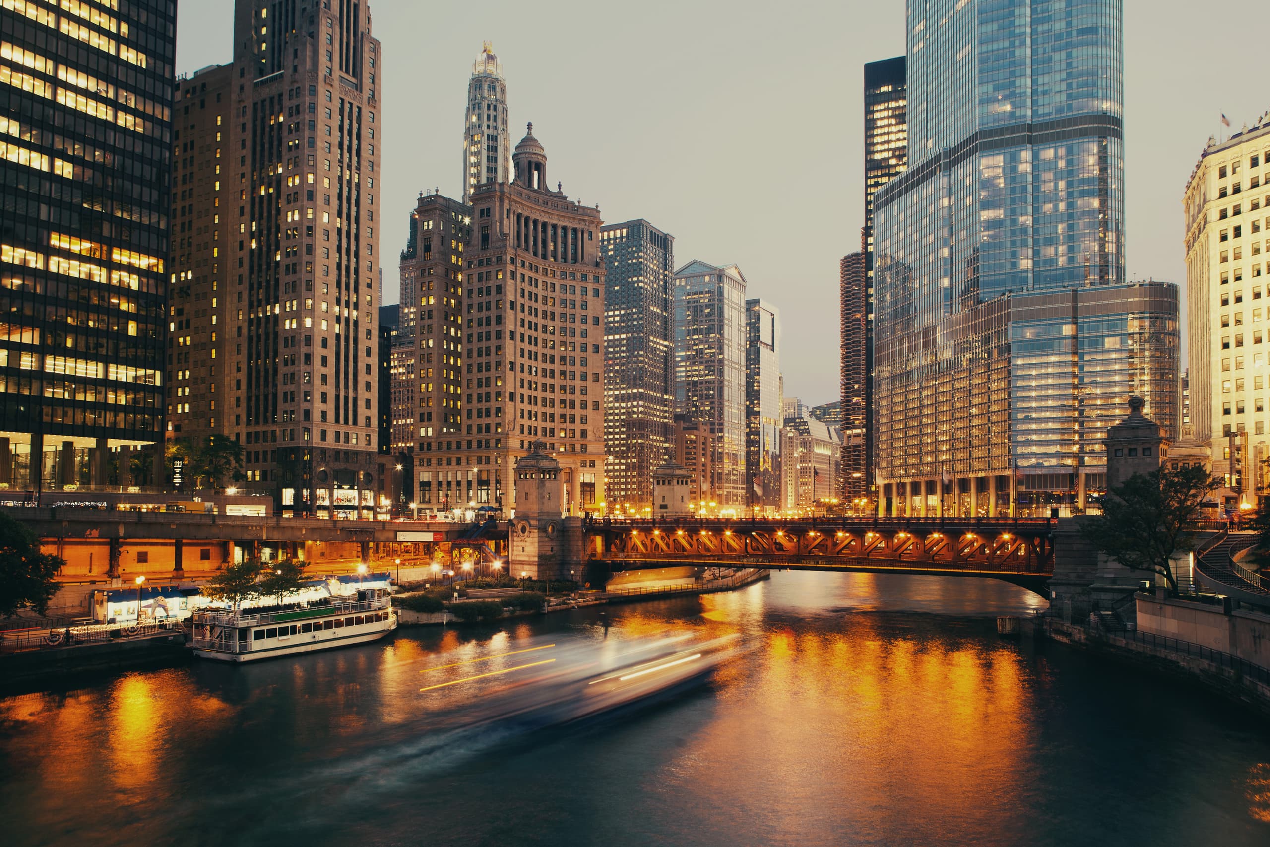 Cheap flights to Illinois, United States