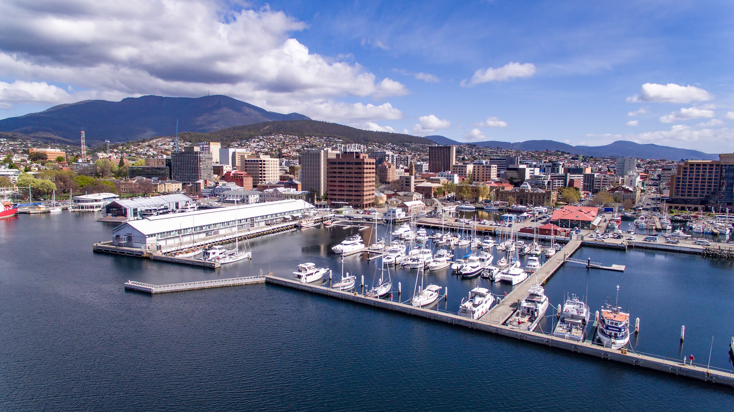 Cheap flights to Tasmania, Australia