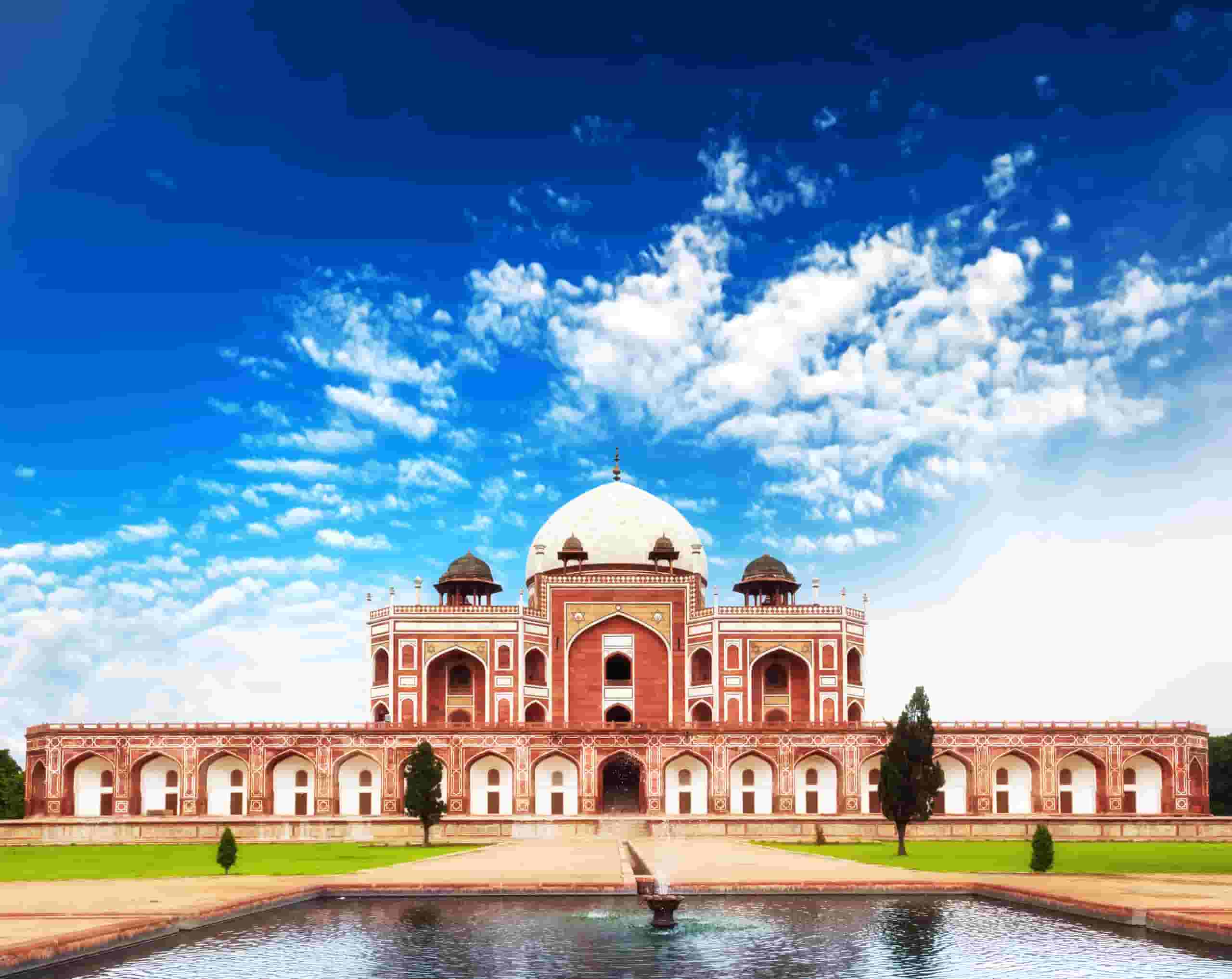 Find cheap flights to New Delhi from £704