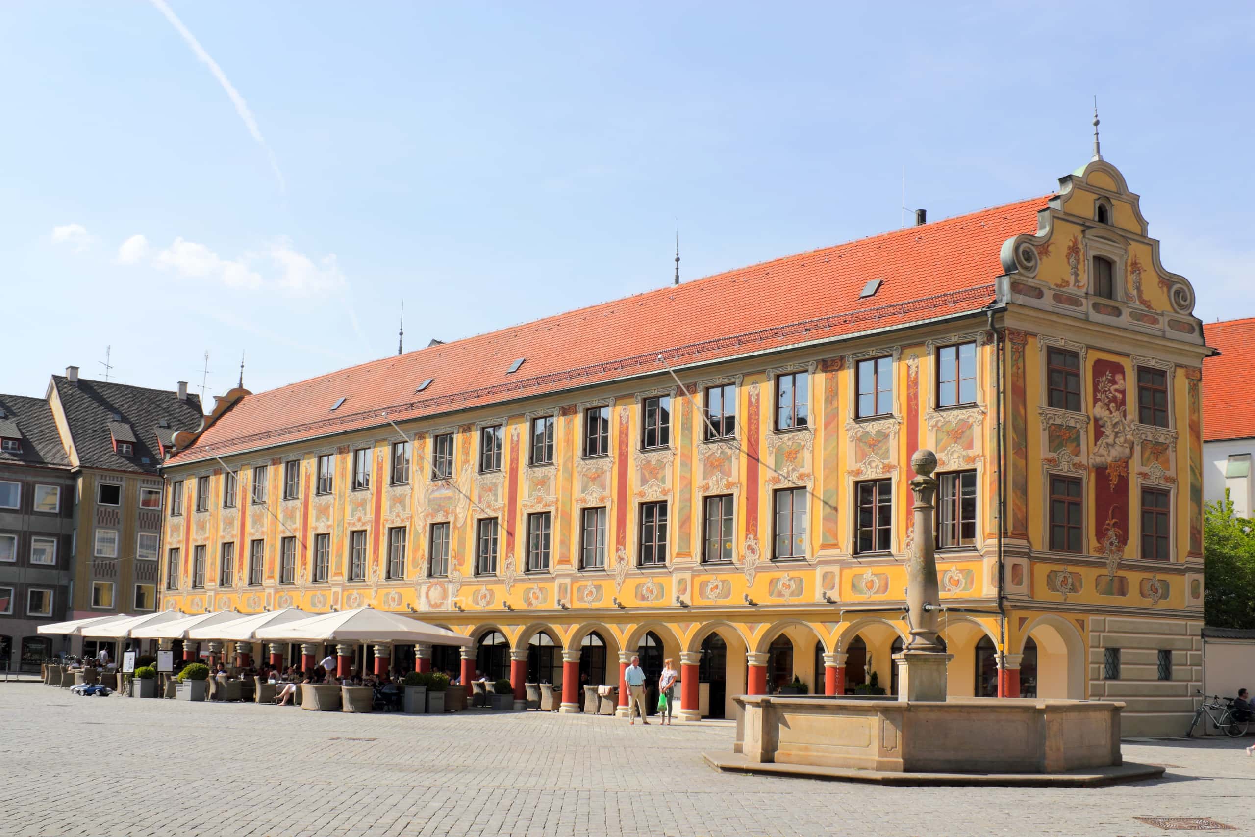 Cheap flights from Niš to Memmingen from £14