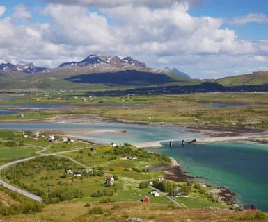 Flights to Leknes