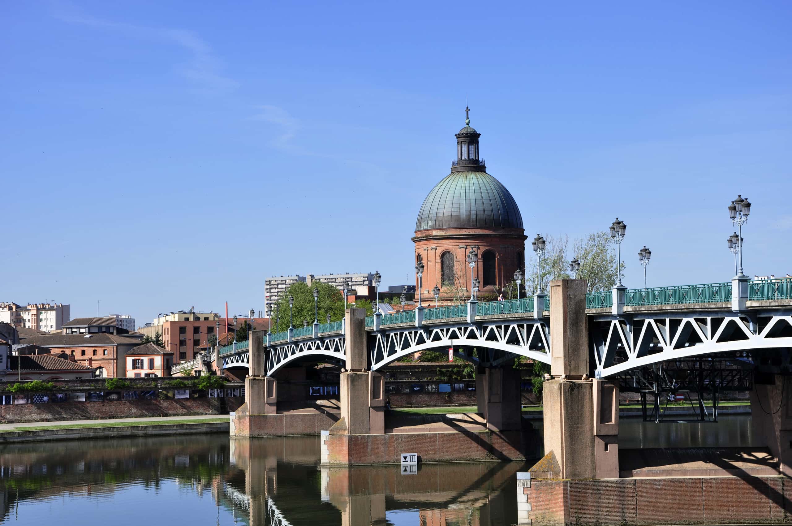 Cheap flights from Brest to Toulouse from $130